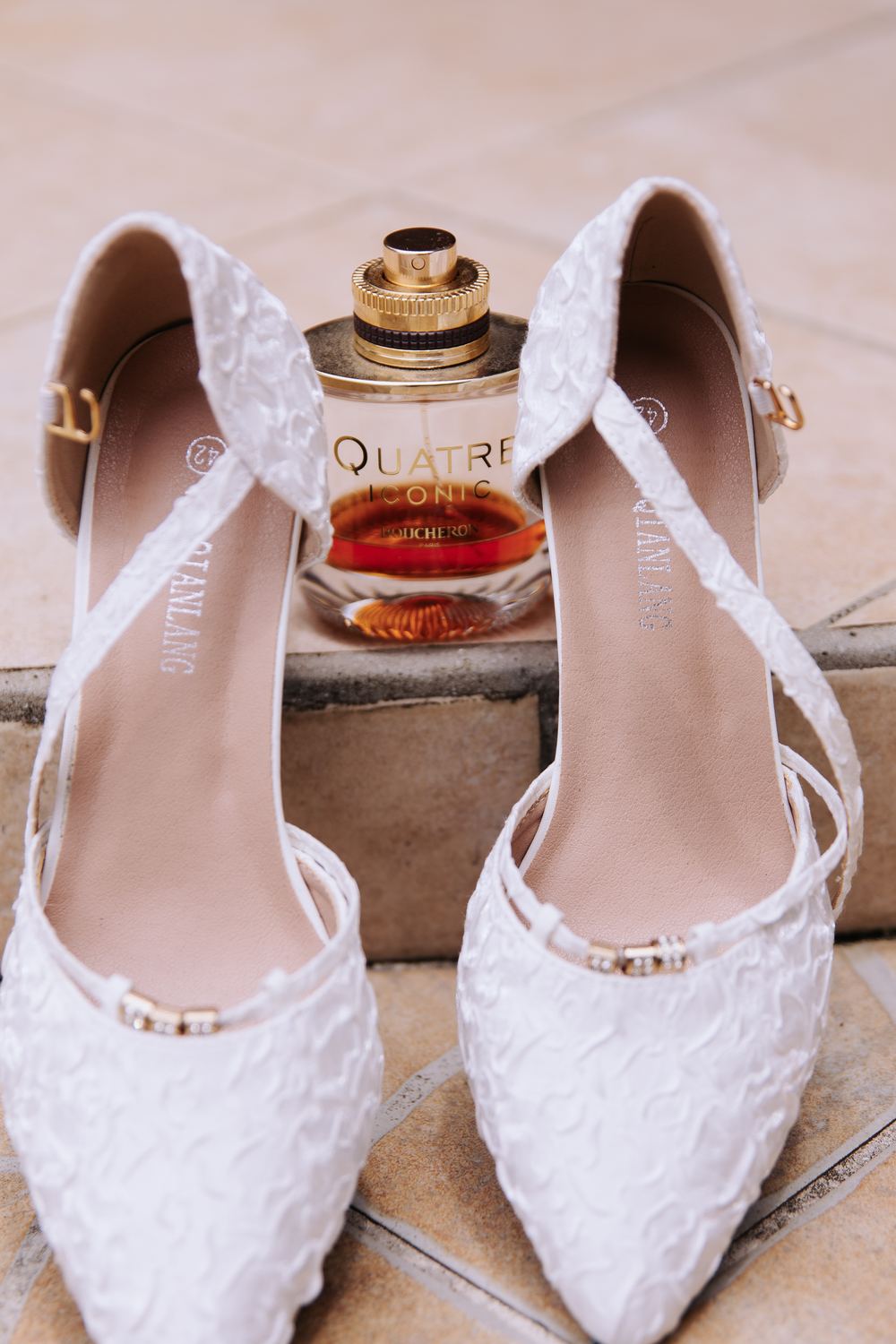 Détail chaussures de mariée